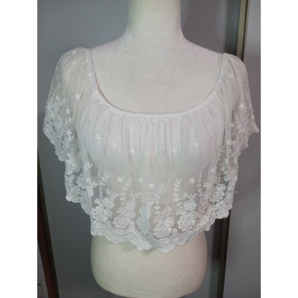 Ontheland Small White Lace Lined Crop Boho Sexy Feminine Top - Picture 2 of 5